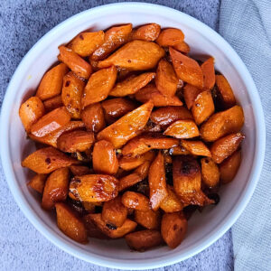 Cast Iron Flank Steak (Quick, Flavorful & Topped with Red Chimichurri)